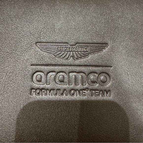 NWOT Aramco Formula 1 Aston Martin leather case, rare + magnetic card holder - Picture 3 of 10